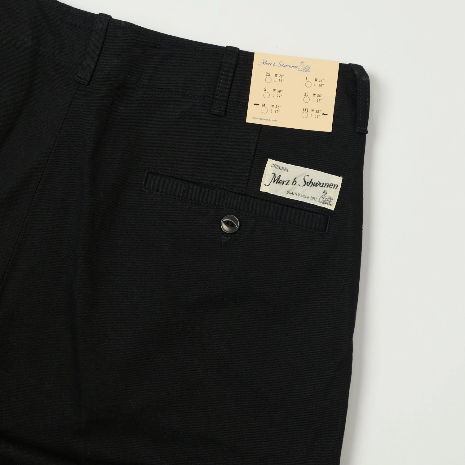 DoubleLayeredHem Slim Shape Merz b. Schwanen 'Good Basics' Organic Cotton Twill Chinos - Deep Black