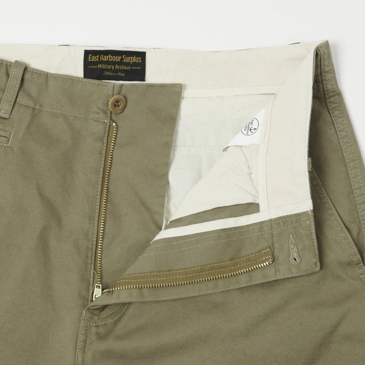 East Harbour Surplus 'Axel 121' Chino Trouser - Khaki breath easy Clean Fit