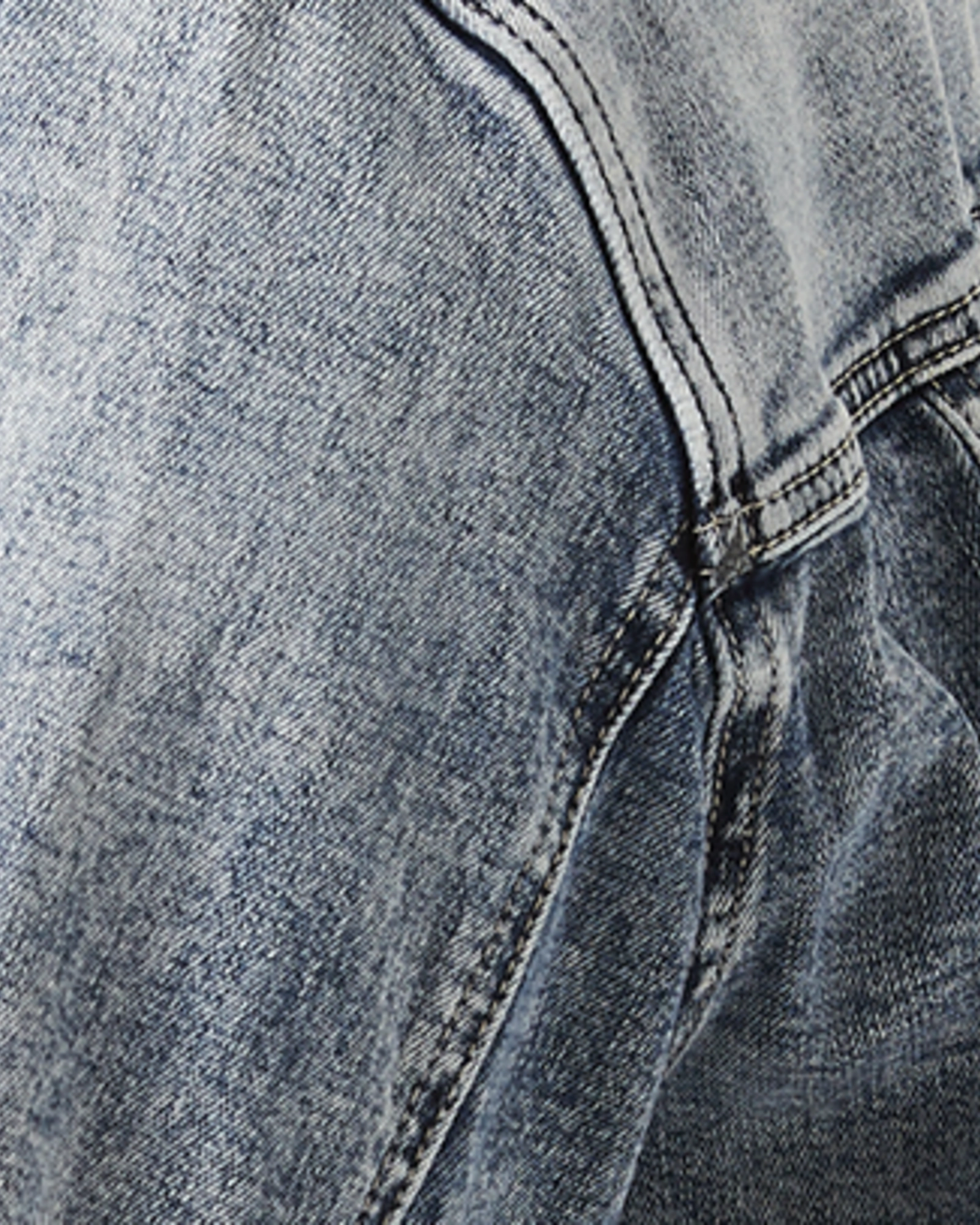 evening walk suitable for summer sports Martha Raw-Hem Denim Jacket | Light Wash