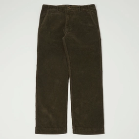 Light Coverage East Harbour Surplus 'Axel 101' Corduroy Trouser - Green