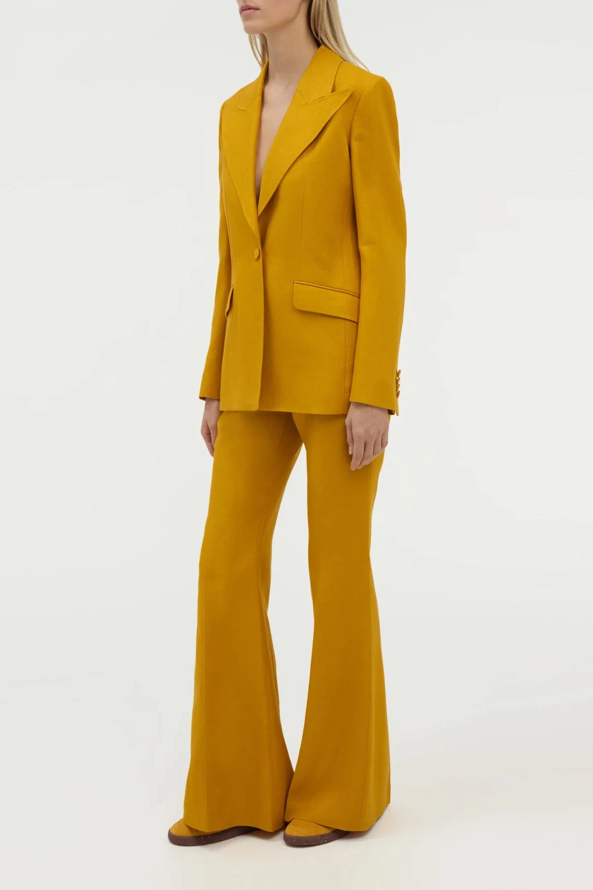 Leiva Blazer in Golden Birch Linen Twill Elegant Workwear Sleek Tailored