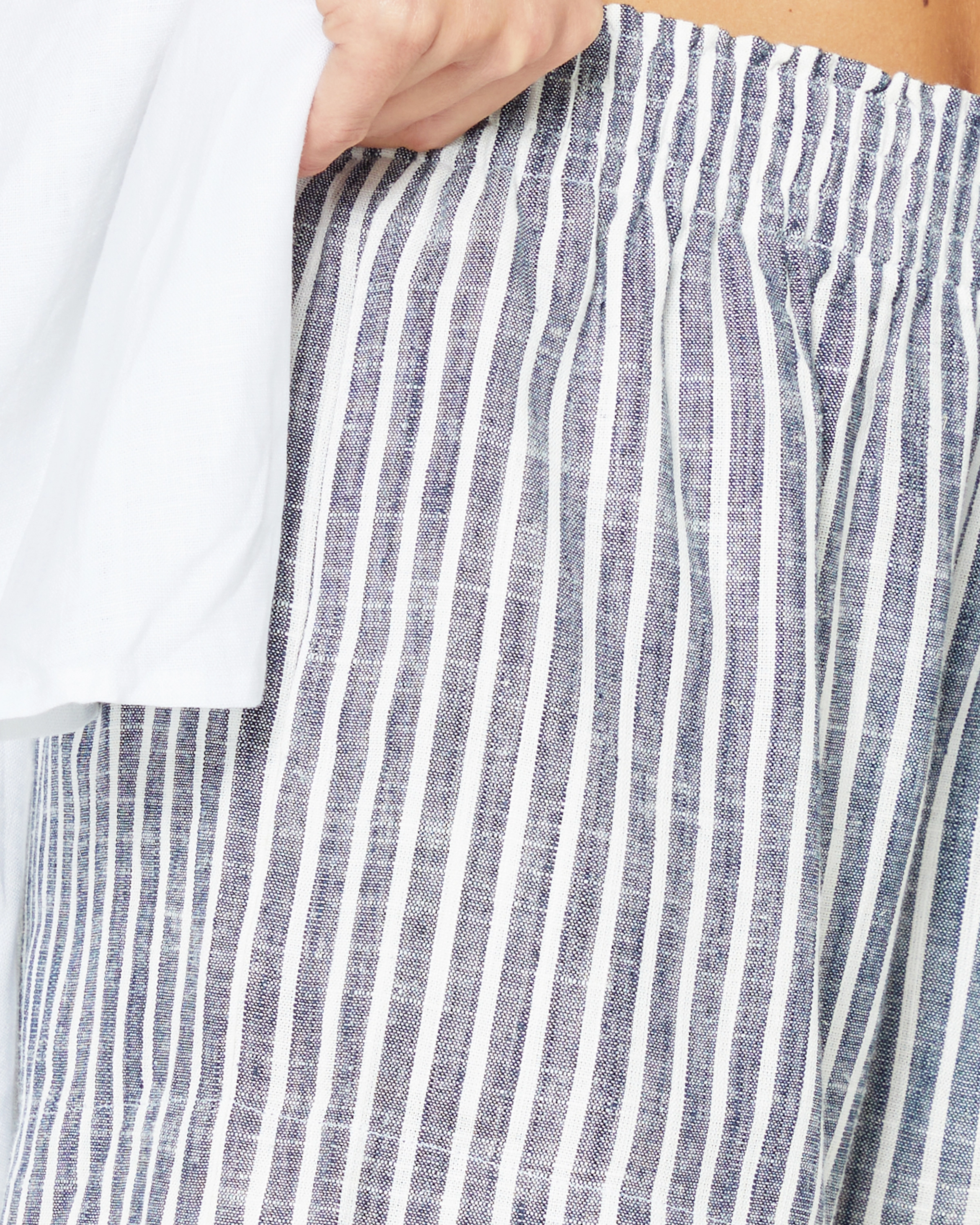 Quick Pocket Access Quick Style Weekend Linen Short