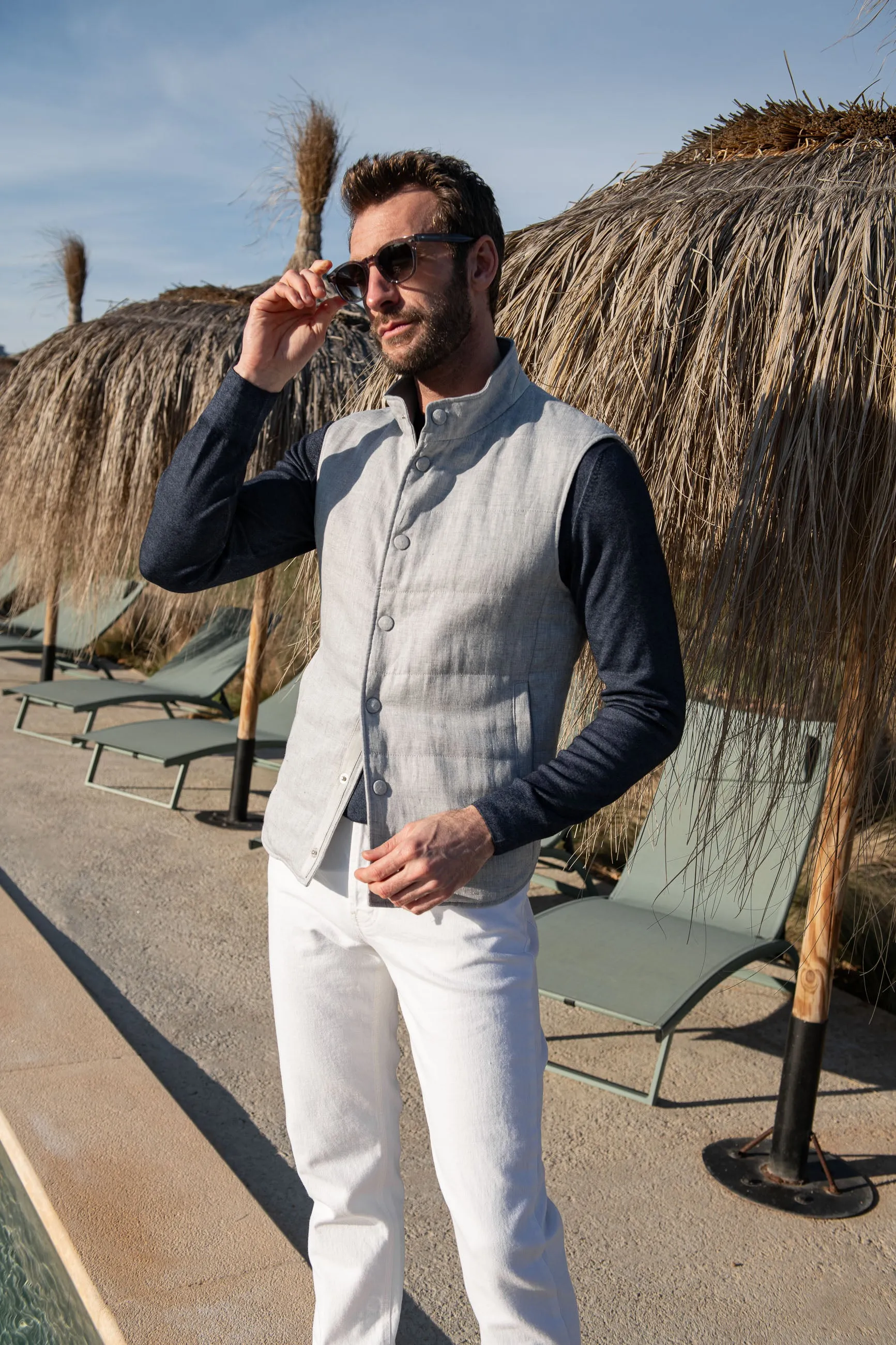 Reinforced Collar Structure Heat Reflective Lining Chalk grey linen vest ?C Made in Italy