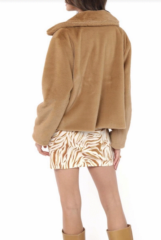 Grid Backlined Interior Music Sadie and Sage Eden Faux Fur Short Coat