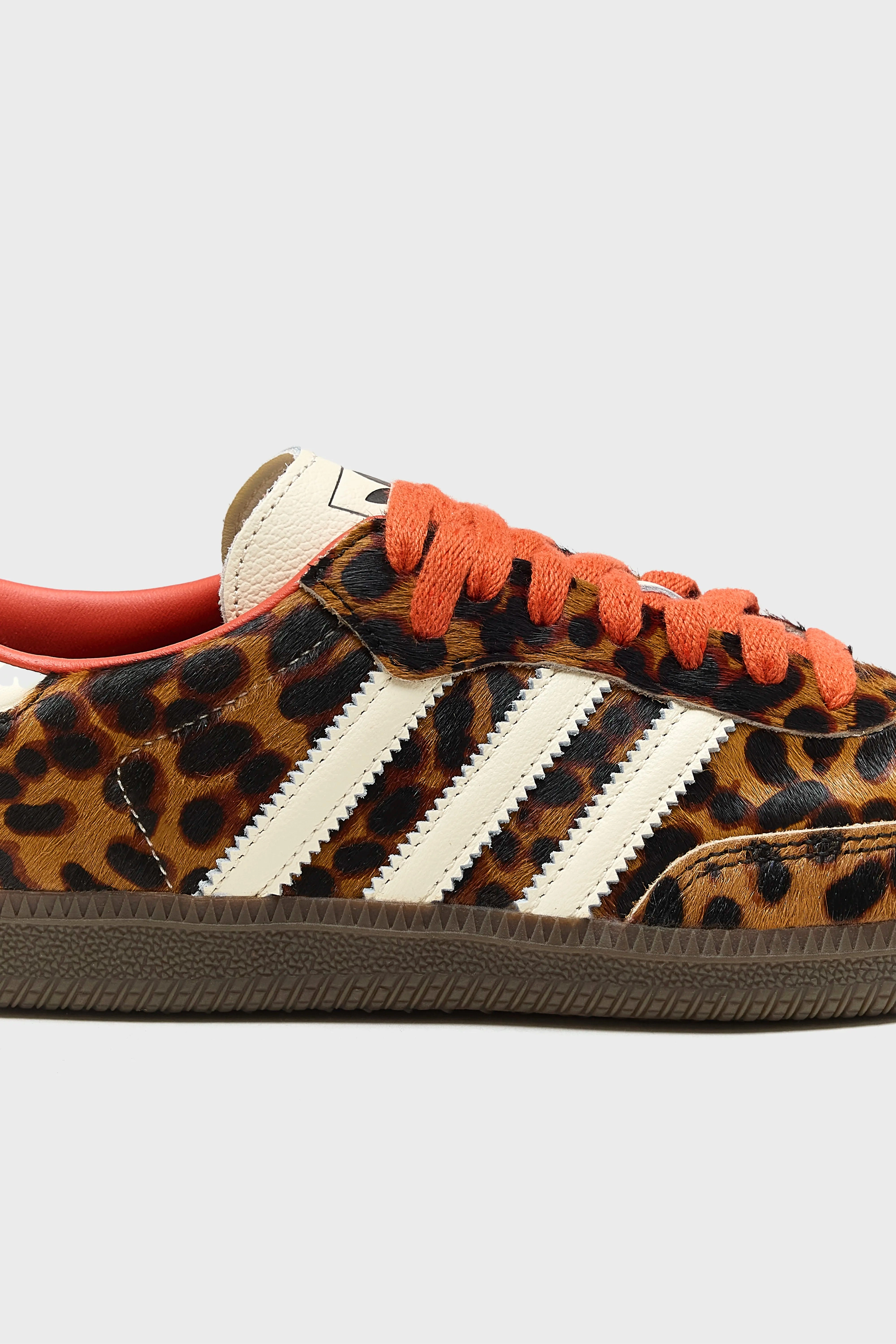 Samba OG for Women  (251 / W / BROWN) Training Use Adaptive Heel Cup