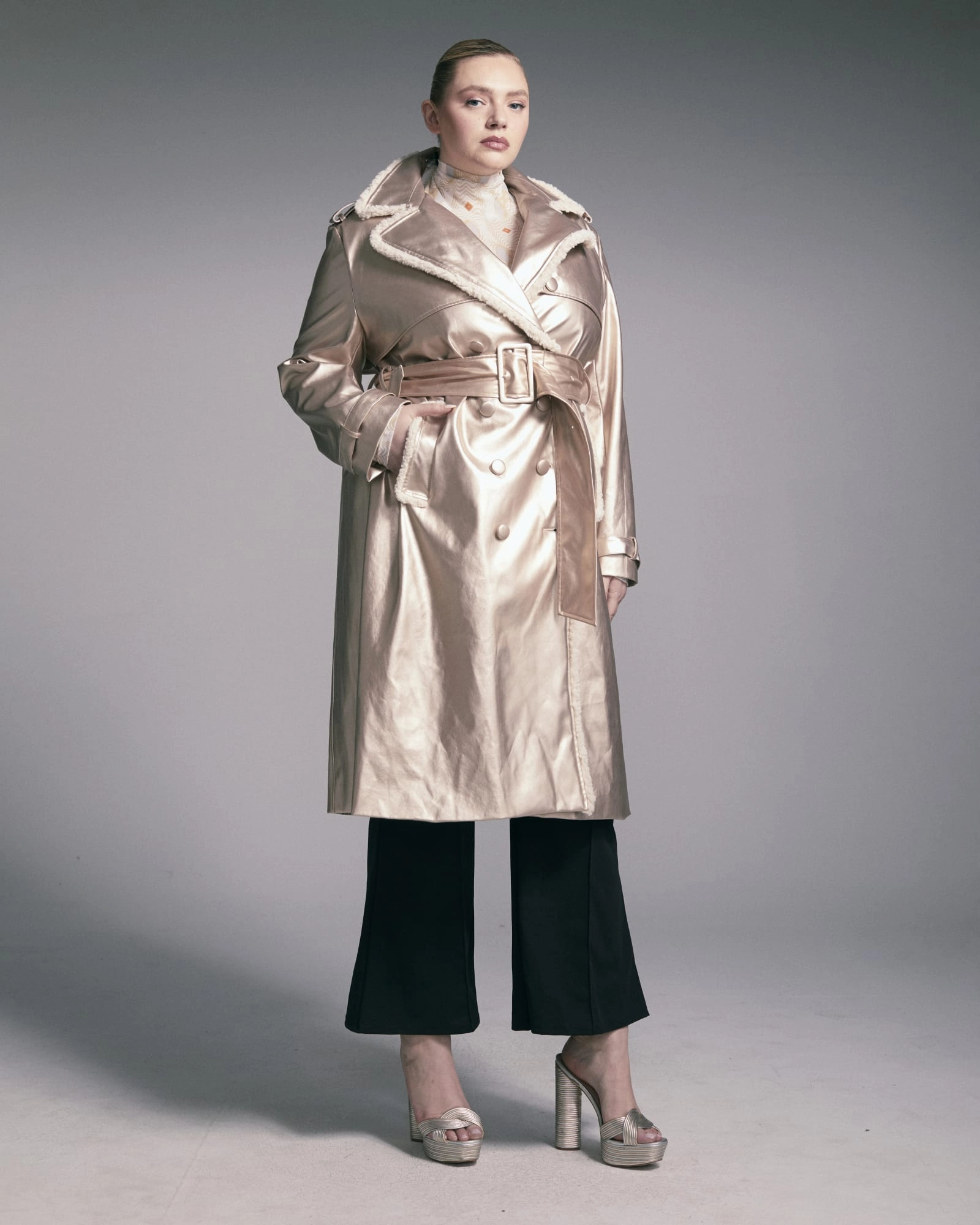 Bright Tones Shearling Edge Gold Trench Coat | Gold