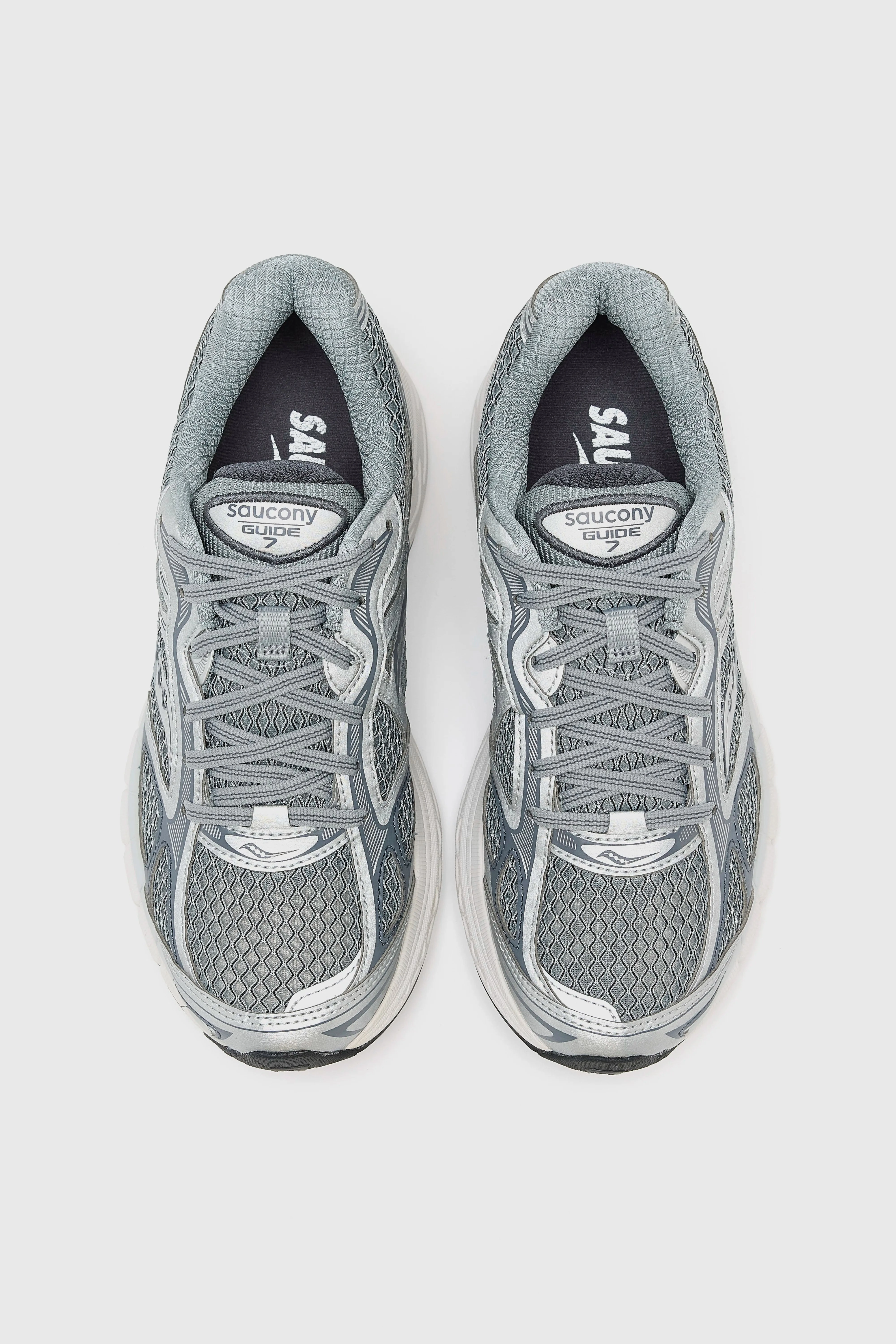 chunky shoes Progrid Guide 7 for Women  (252 / W / SILVER)