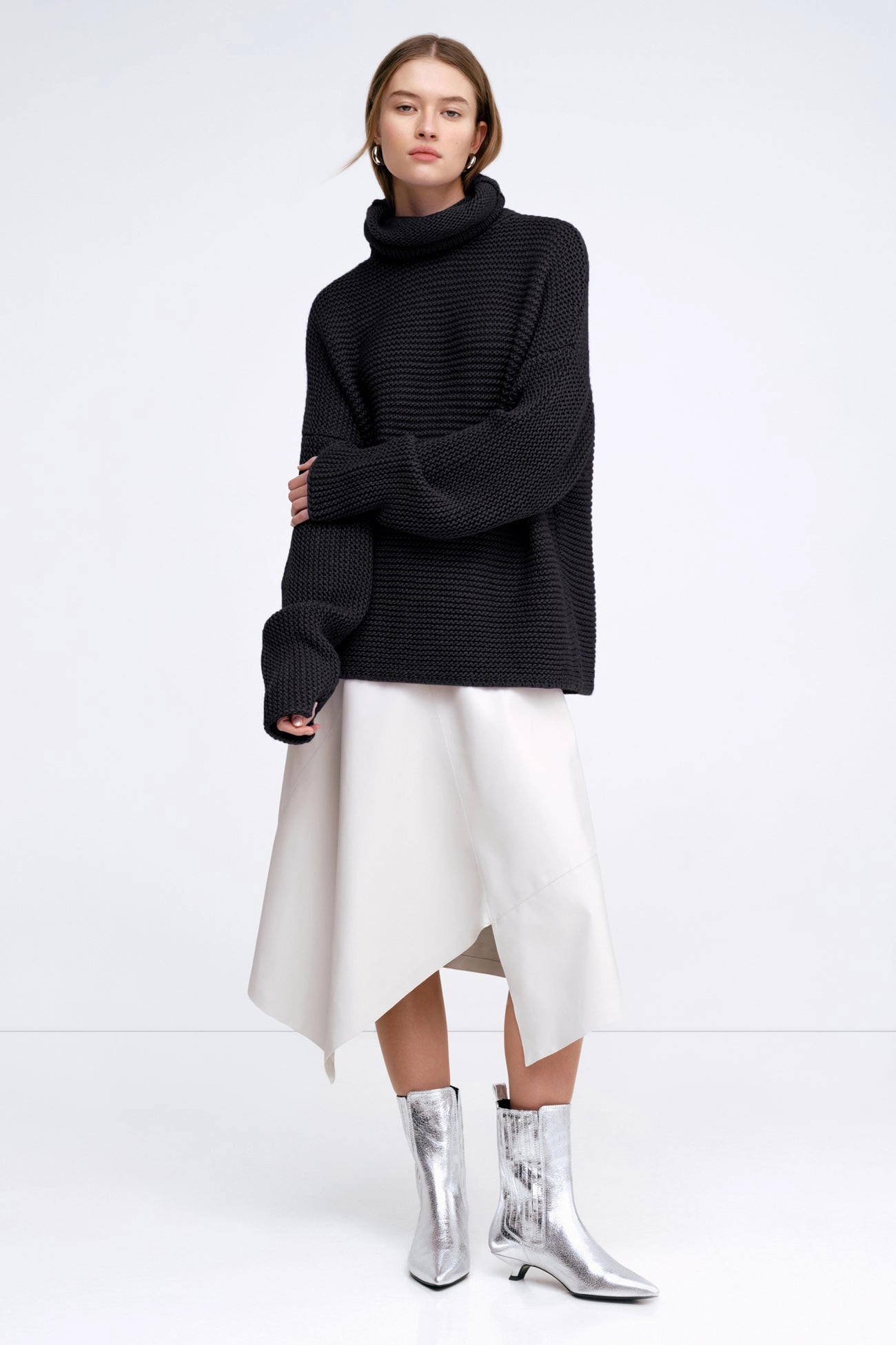 Stretchy Waistband Pia Turtleneck Sweater