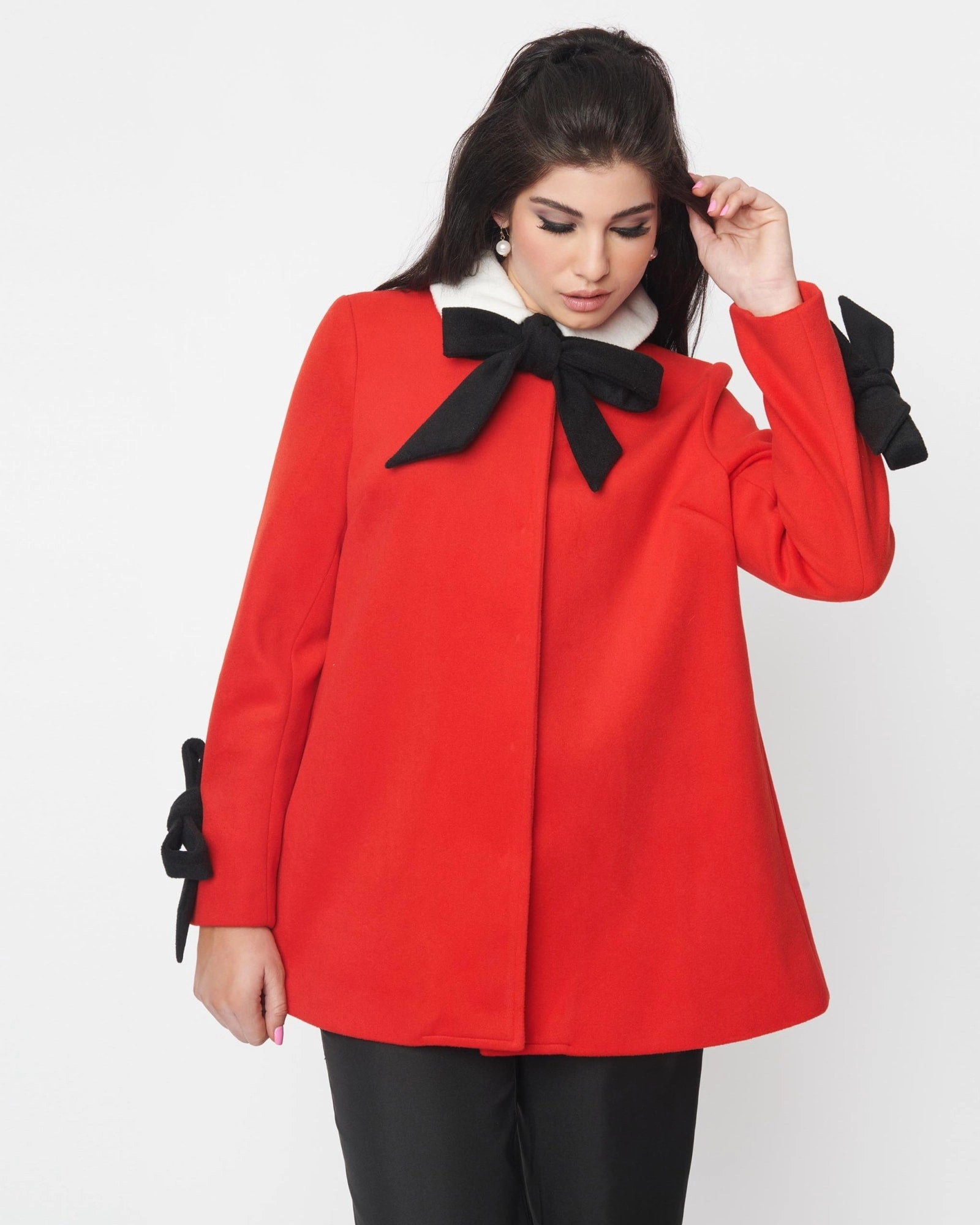 Non Bulky Silhouette Modern Design Smak Parlour Red & Black Bows Topper Coat | Red & Black Bows