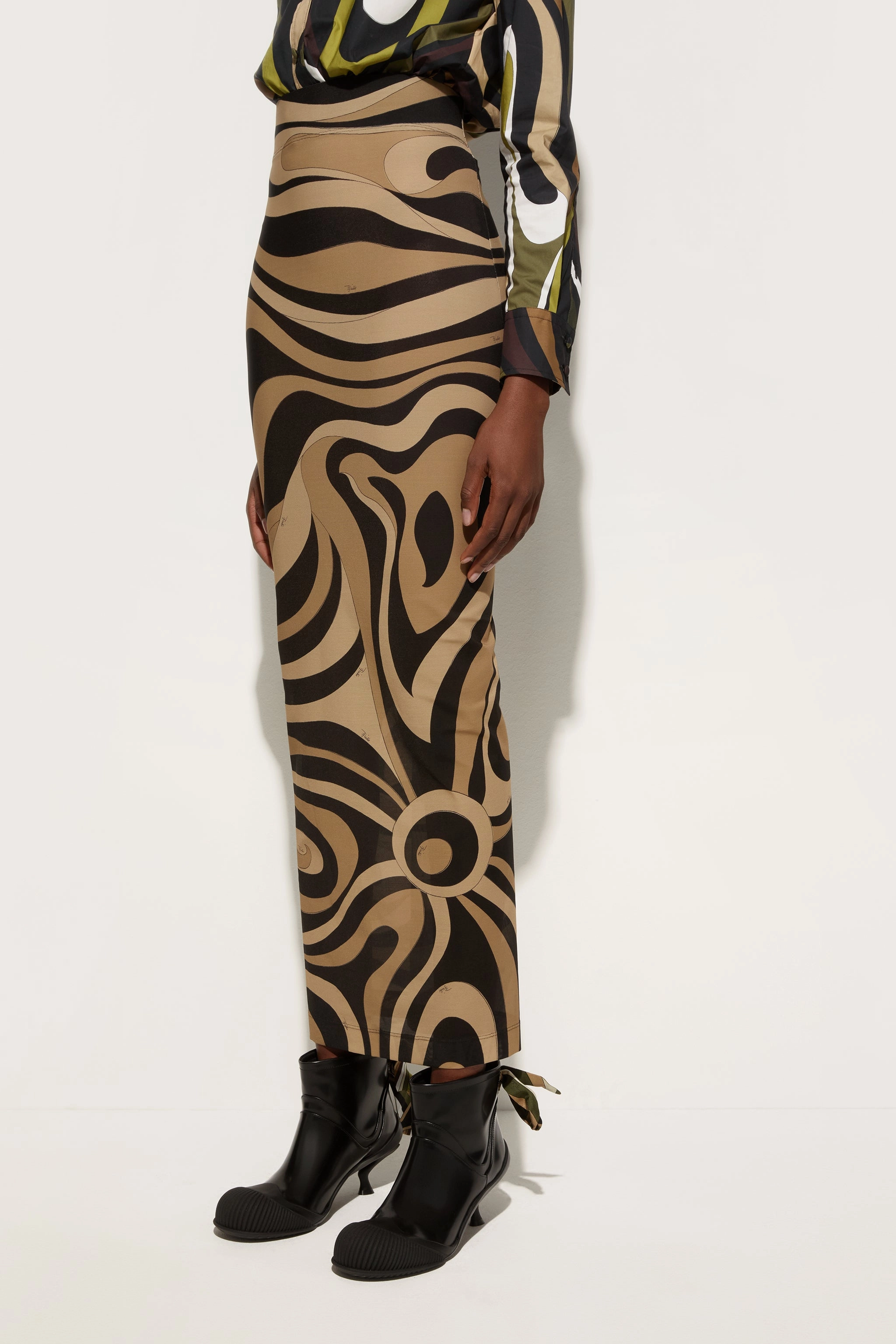 Fade Resistant Cloth Texture Focus Marmo Print High Waist Skirt