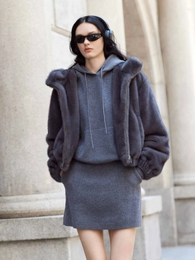 Lightweight Windbreaker Tech Flexible Joint Articulation Soft Hood Fuzzy Coat