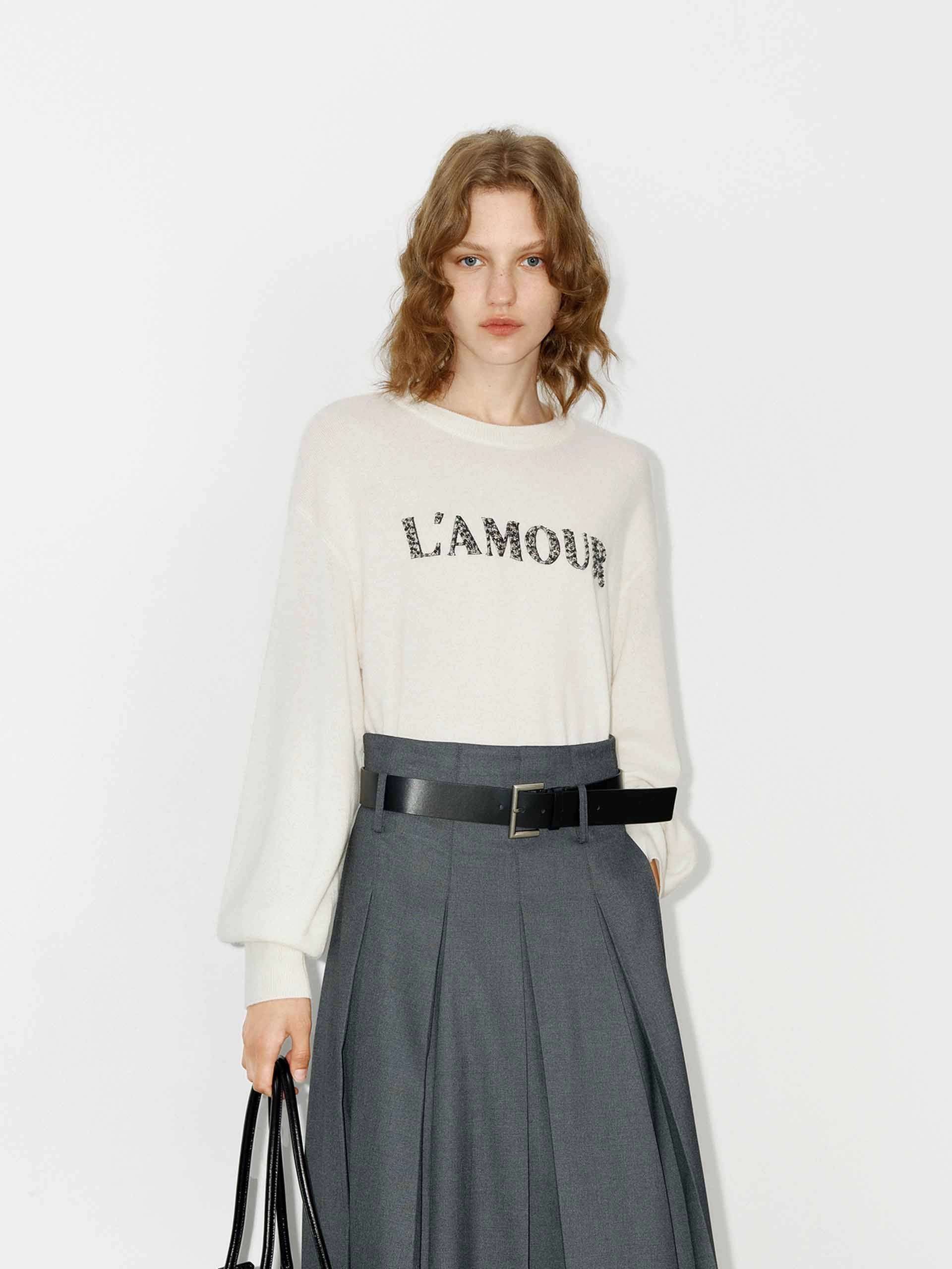 Front Letter Loose Top Chilly Comfort Look