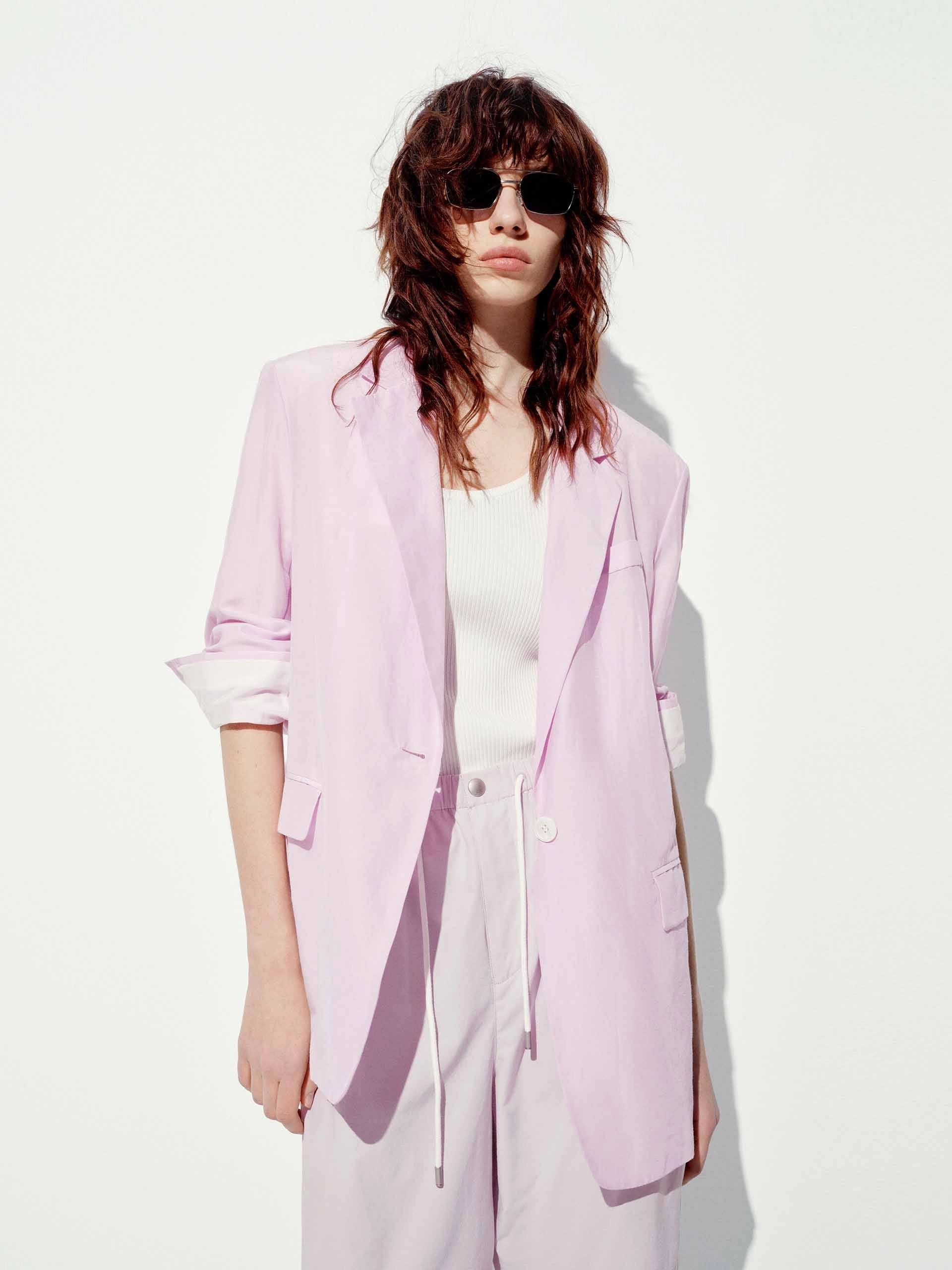 Sleek and Comfortable Cotton Silk Blend Blazer