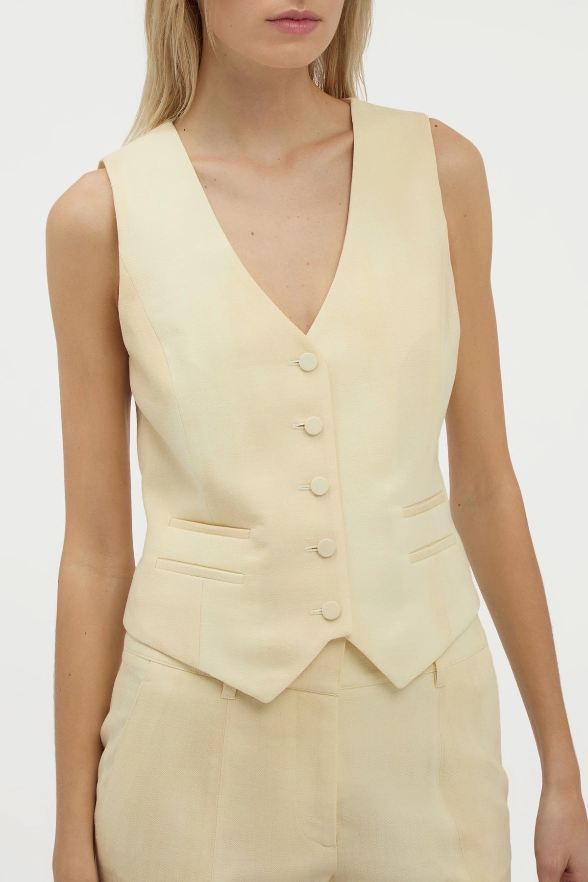 Flawless Fit Relaxed Layers Coleridge Vest in Ivory Virgin Wool