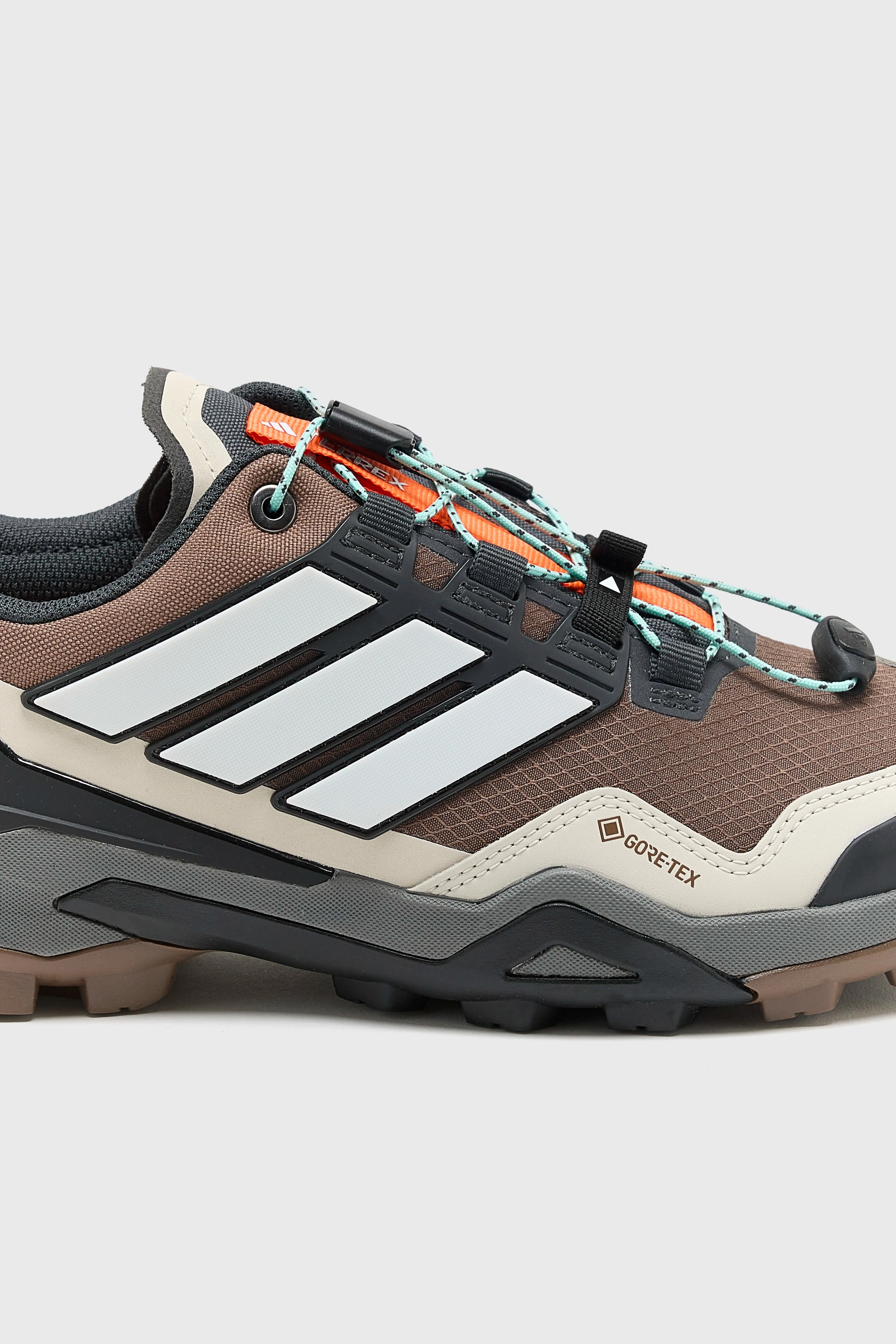 Speed Cushioning Terrex Skychaser Gore-Tex for Women  (252 / W / BROWN)