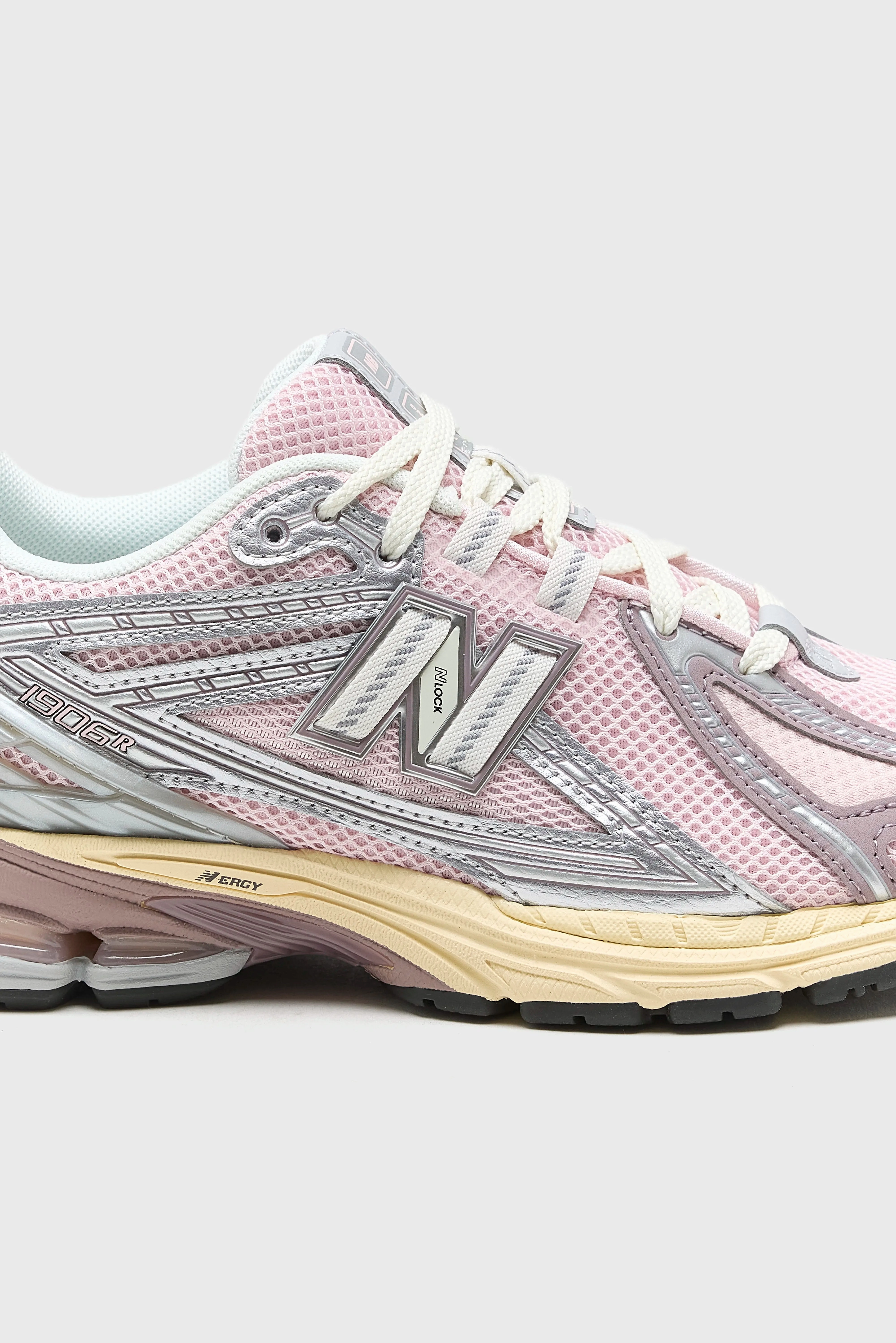 Ultra Breathable Ventilation Quick Dry Layer 1906R for Women  (251 / W / PINK)