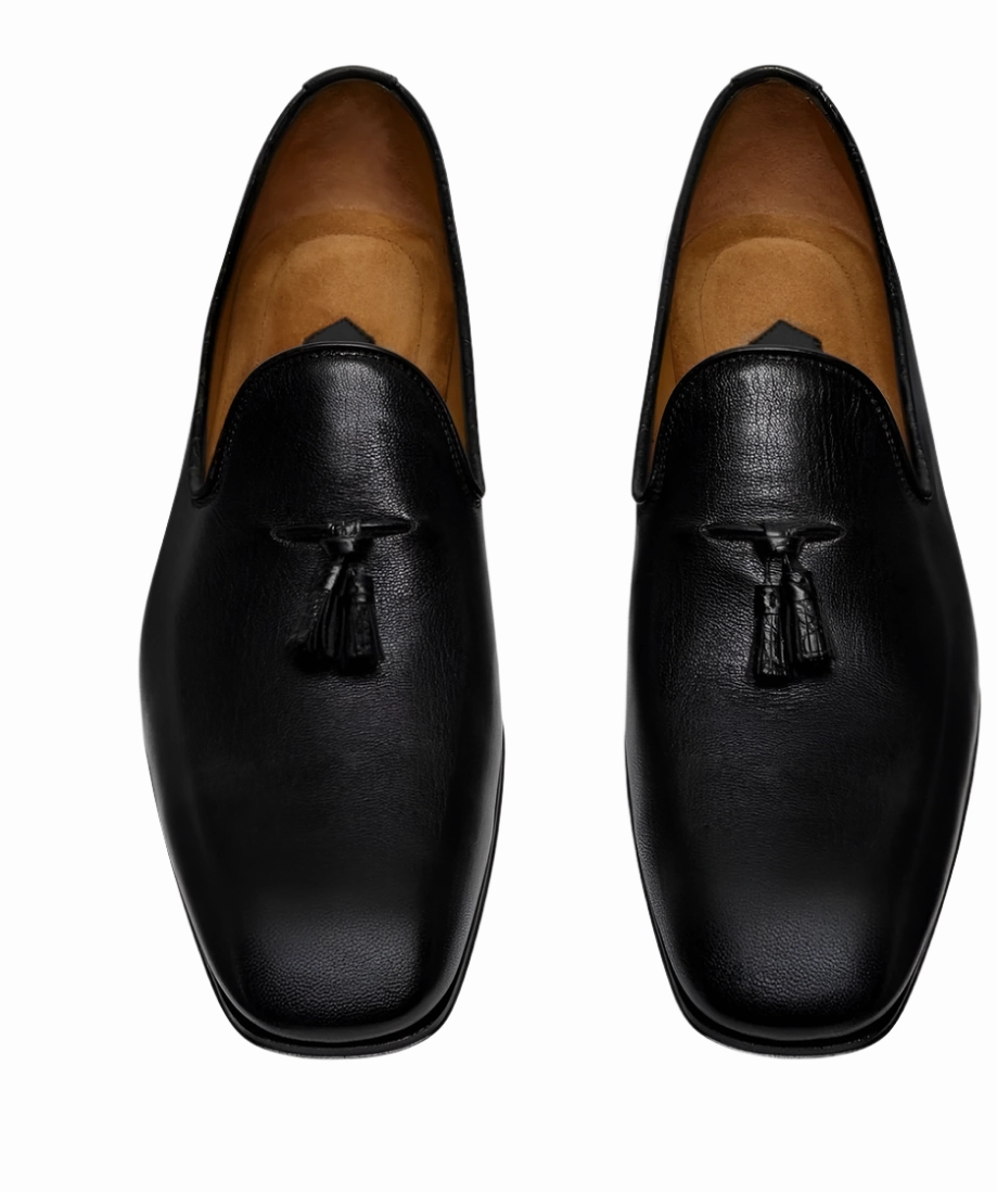 Sunny Mood Tom Ford Mens Grain Leather Bailey Tassel Slippers in Black