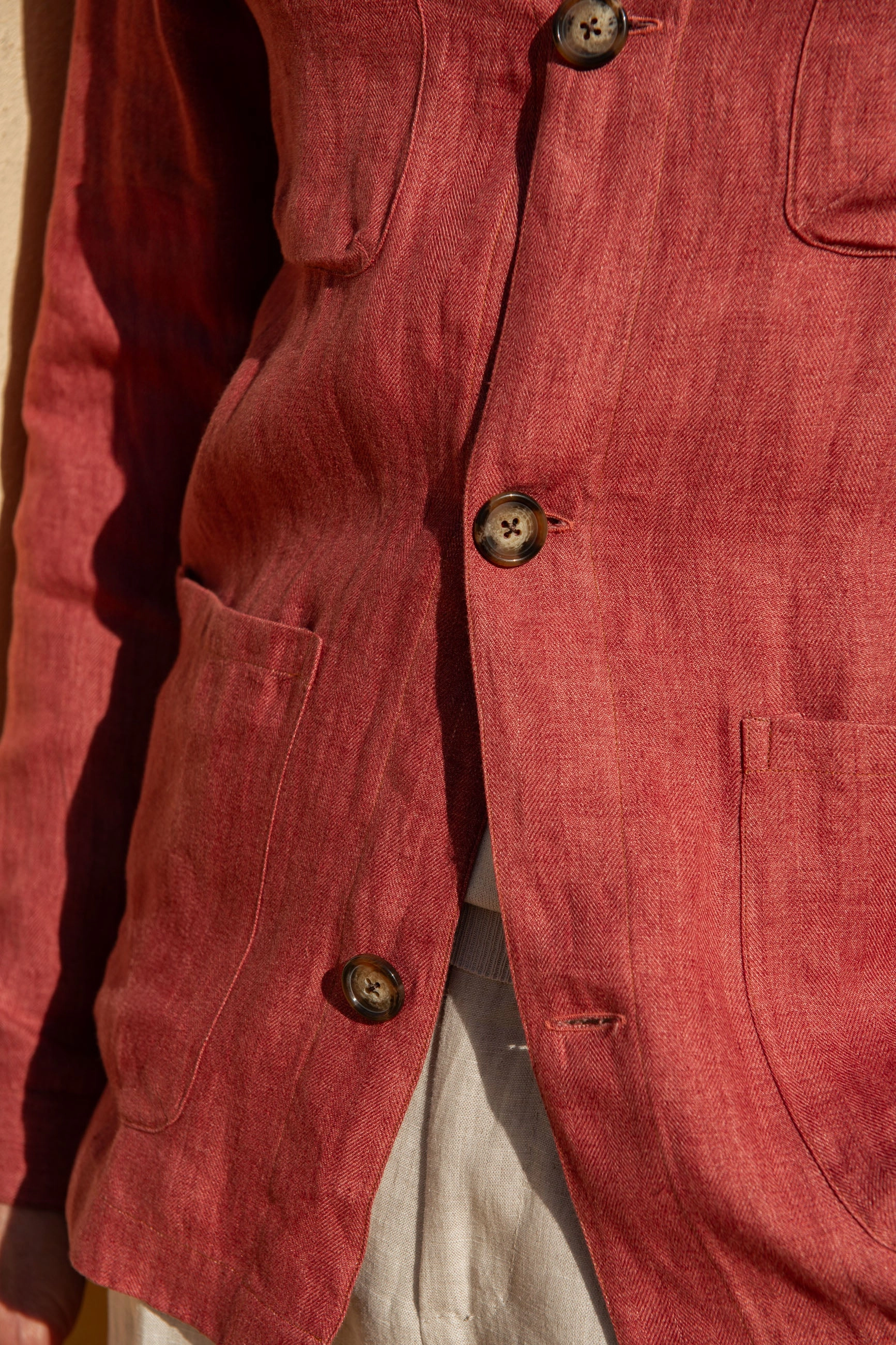 Water-Resistant Layer Red herringbone linen safari jacket ?C Made in Italy
