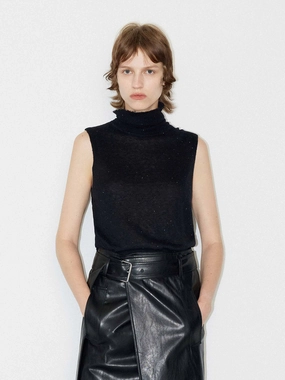 Cozy Shape Warm and Snuggly Turtleneck Knit Top