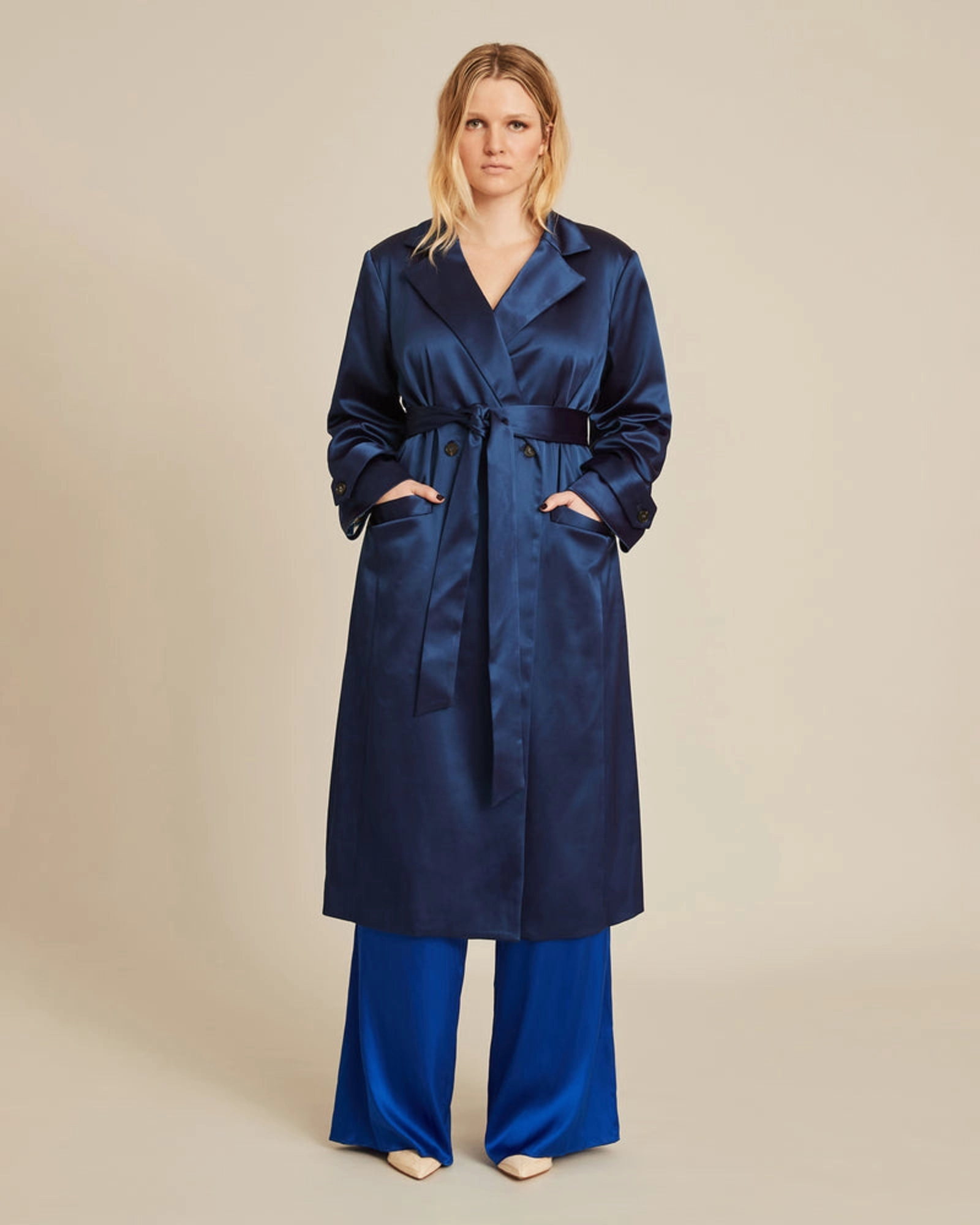 Caterina Stretch Satin Coat | Navy Blue - Blue print lining Sophisticated