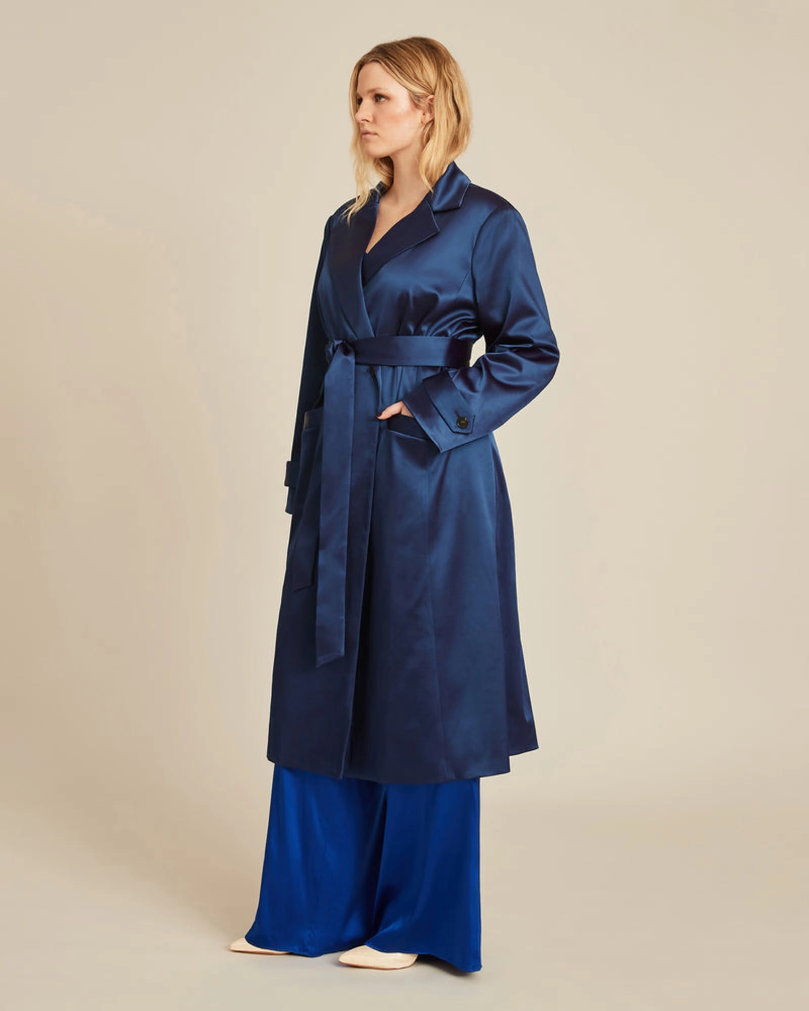 Receipt Run Friendly Caterina Stretch Satin Coat | Navy Blue - Blue print lining