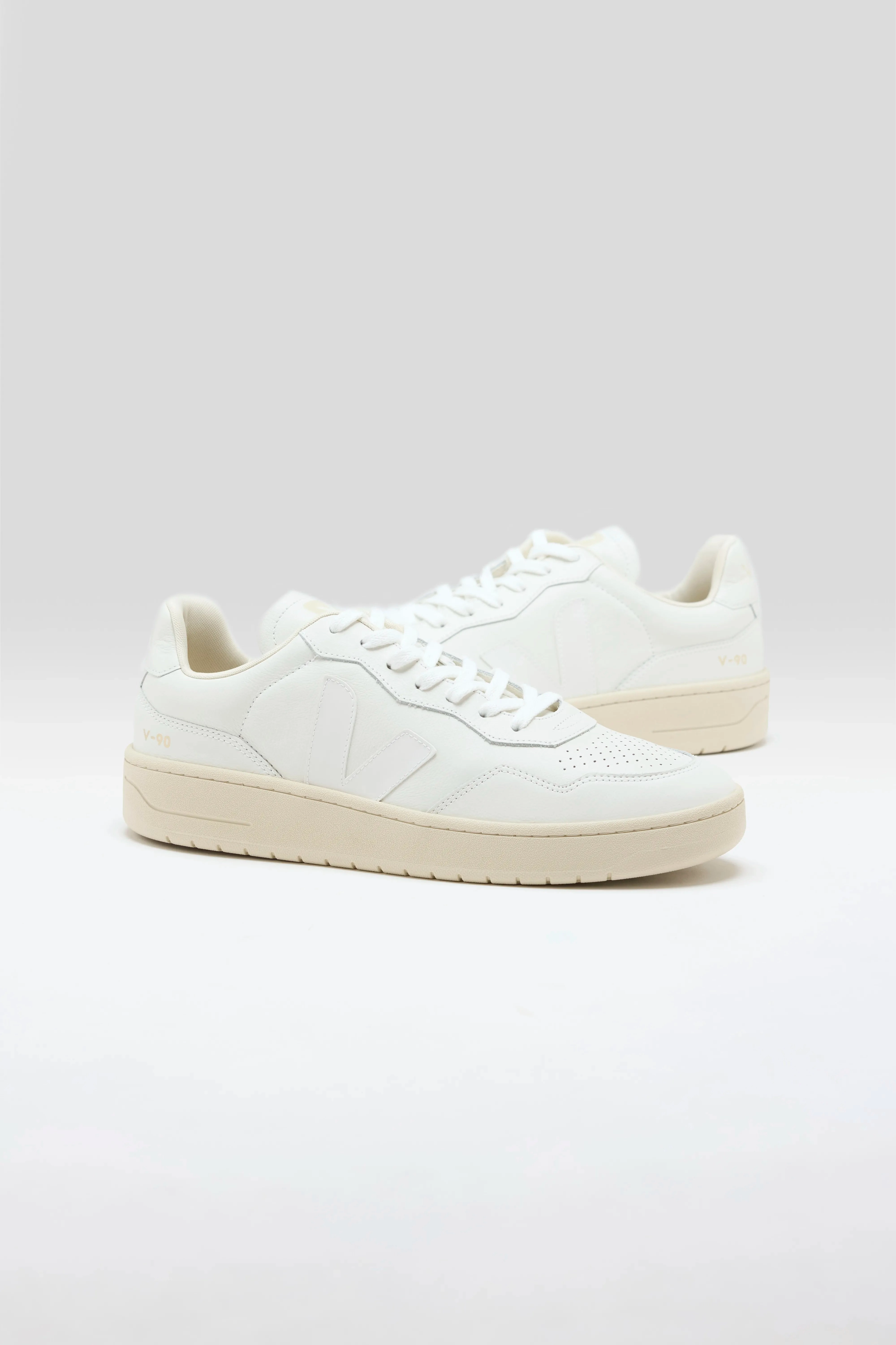 semi - custom - fit shoes V-90 O.T. Leather for Men (241 / M / WHITE)