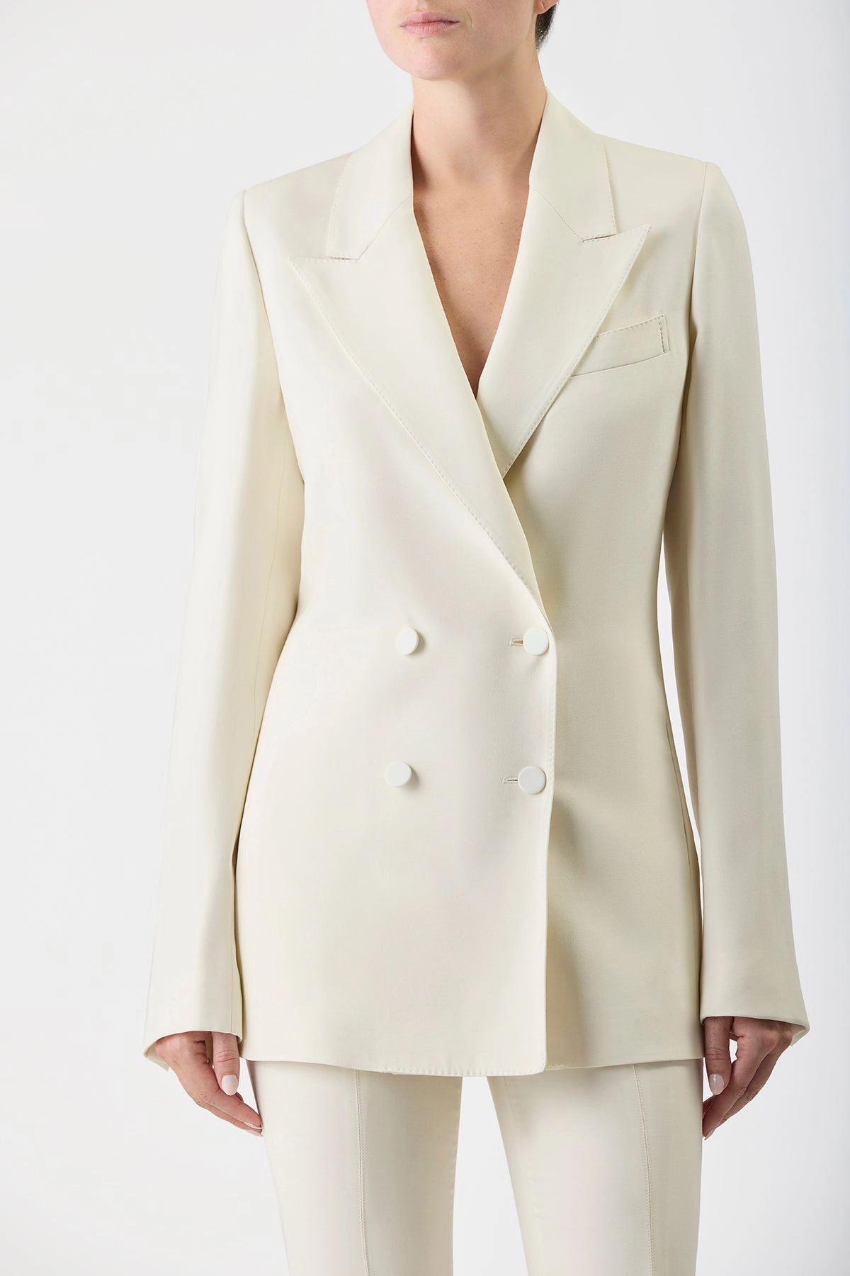 Flattering Tailoring Dapper Fit Damus Blazer in Ivory Silk Wool Cady