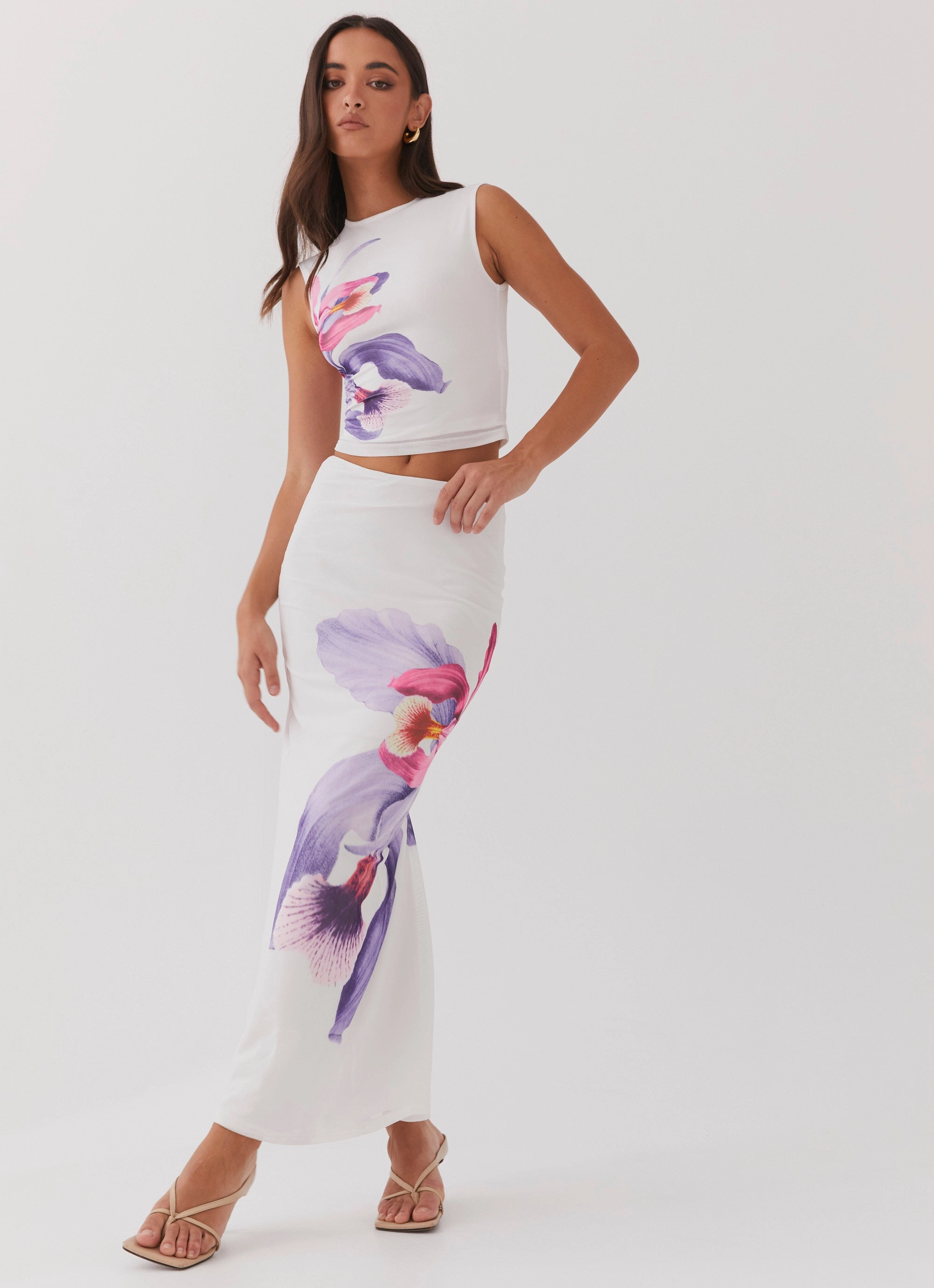 Waiting For Dawn Mesh Maxi Skirt - White Flow Look