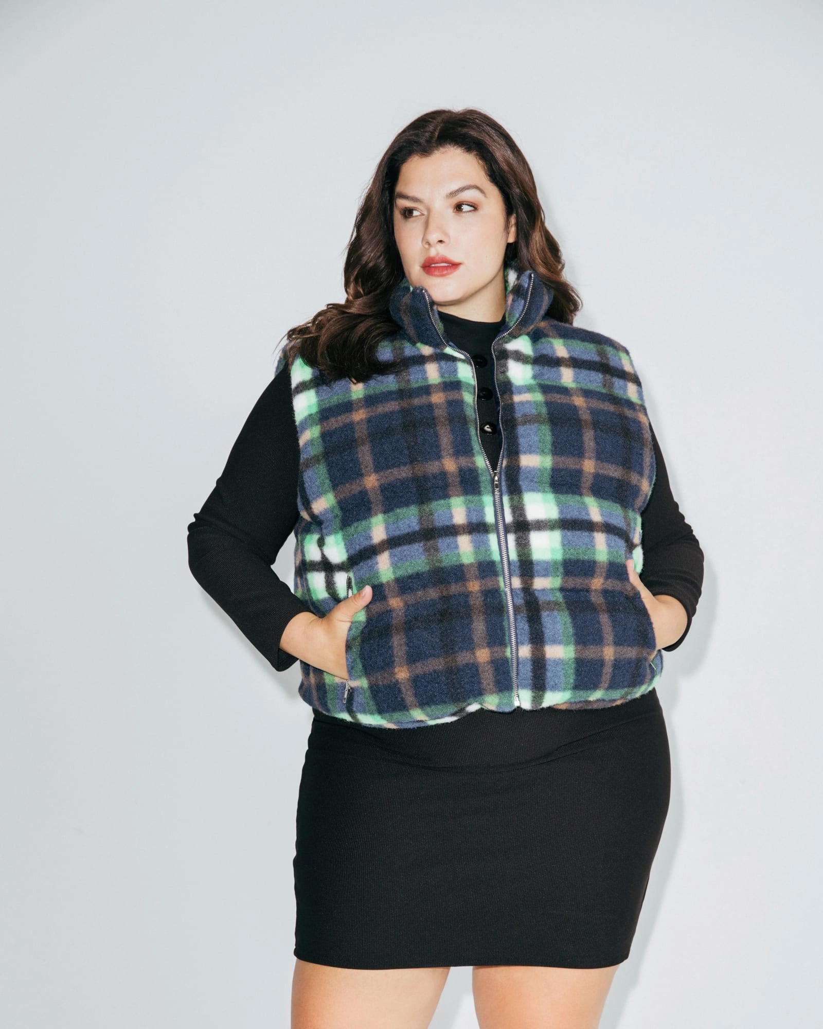 StretchMaterial Plaid Puffer Vest | Navy