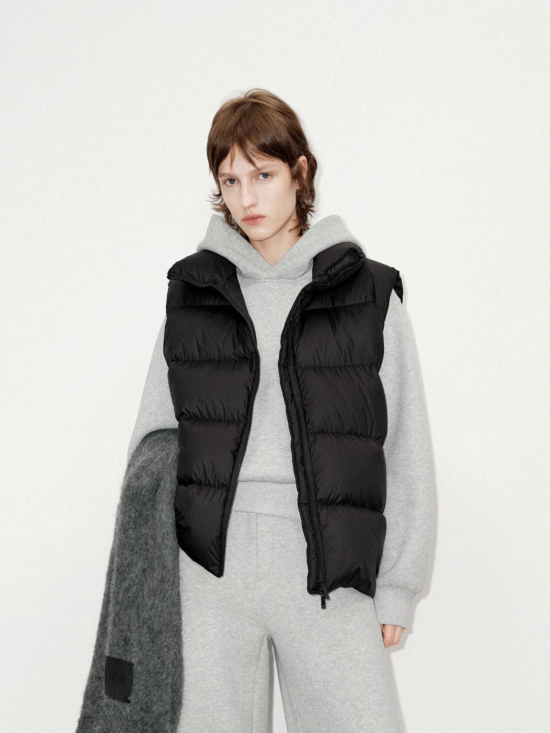 Reinforced Shoulder Padding Zip Closure Goose Down Vest